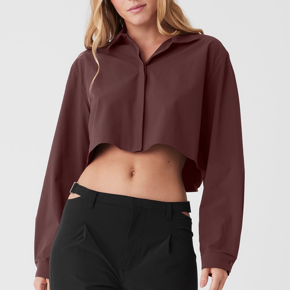 1474- Alo cropped take me out button up- cherry cola- small